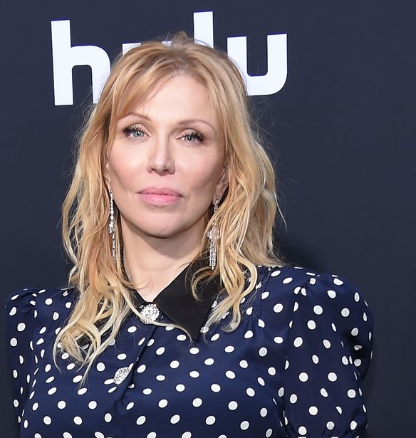 &#x397; Courtney Love &#x3BA;&#x3B1;&#x3C4;&#x3B7;&#x3B3;&#x3BF;&#x3C1;&#x3B5;&#x3AF; &#x3C4;&#x3BF;&#x3BD; Brad Pitt &#x3CC;&#x3C4;&#x3B9; &#x3C4;&#x3B7;&#x3BD; &#x3B1;&#x3C0;&#x3AD;&#x3BB;&#x3C5;&#x3C3;&#x3B5; &#x3B1;&#x3C0;&#x3CC; &#x3C4;&#x3B7;&#x3BD; &#x3C4;&#x3B1;&#x3B9;&#x3BD;&#x3AF;&#x3B1; &quot;Fight Club&quot;