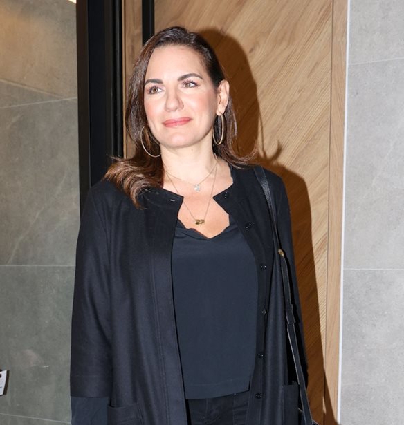 &#x397; &#x38C;&#x3BB;&#x3B3;&#x3B1; &#x39A;&#x3B5;&#x3C6;&#x3B1;&#x3BB;&#x3BF;&#x3B3;&#x3B9;&#x3AC;&#x3BD;&#x3BD;&#x3B7; &#x3BC;&#x3B5; &#x3BC;&#x3C0;&#x3BF;&#x3C1;&#x3BD;&#x3C4;&#x3CC; &#x3B2;&#x3B5;&#x3BB;&#x3BF;&#x3CD;&#x3B4;&#x3B9;&#x3BD;&#x3BF; &#x3C3;&#x3B1;&#x3BA;&#x3AC;&#x3BA;&#x3B9; &#x3C3;&#x3B5; &#x3B5;&#x3C0;&#x3AF;&#x3C3;&#x3B7;&#x3BC;&#x3B7; &#x3B5;&#x3BA;&#x3B4;&#x3AE;&#x3BB;&#x3C9;&#x3C3;&#x3B7;