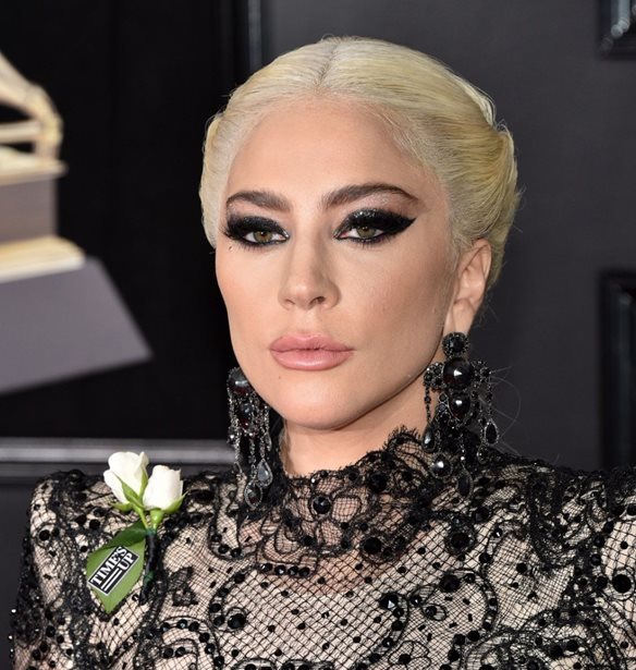 Lady Gaga | &#x397; &#x3BC;&#x3B5;&#x3C4;&#x3B1;&#x3BC;&#x3CC;&#x3C1;&#x3C6;&#x3C9;&#x3C3;&#x3AE; &#x3C4;&#x3B7;&#x3C2; &#x3C3;&#x3B5; &#x3B6;&#x3C9;&#x3BD;&#x3C4;&#x3B1;&#x3BD;&#x3AE; &#x3BA;&#x3BF;&#x3CD;&#x3BA;&#x3BB;&#x3B1; &#x3B3;&#x3B9;&#x3B1; &#x3B5;&#x3BE;&#x3CE;&#x3C6;&#x3C5;&#x3BB;&#x3BB;&#x3BF; &#x3C0;&#x3B5;&#x3C1;&#x3B9;&#x3BF;&#x3B4;&#x3B9;&#x3BA;&#x3BF;&#x3CD;