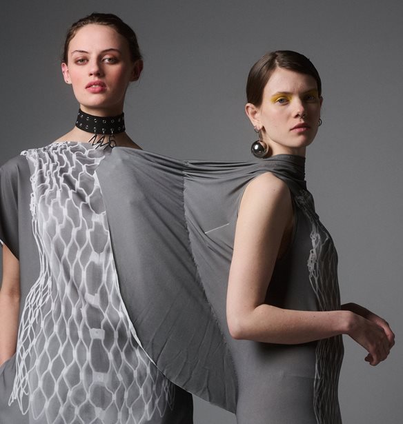 &#x397; &#x3BA;&#x3B1;&#x3BC;&#x3C0;&#x3AC;&#x3BD;&#x3B9;&#x3B1; &#x3C4;&#x3BF;&#x3C5; Studio Avra &#x3B3;&#x3B9;&#x3B1; &#x3C4;&#x3B7;&#x3BD; MM6 Spring-Summer 2023