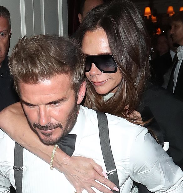Victoria Beckham | &#x3A4;&#x3BF; update &#x3B3;&#x3B9;&#x3B1; &#x3C4;&#x3B7;&#x3BD; &#x3BA;&#x3B1;&#x3C4;&#x3AC;&#x3C3;&#x3C4;&#x3B1;&#x3C3;&#x3B7; &#x3C5;&#x3B3;&#x3B5;&#x3AF;&#x3B1;&#x3C2; &#x3C4;&#x3BF;&#x3C5; &#x3C0;&#x3BF;&#x3B4;&#x3B9;&#x3BF;&#x3CD; &#x3C4;&#x3B7;&#x3C2; &#x3BC;&#x3B5;&#x3C4;&#x3AC; &#x3C4;&#x3BF; &#x3B1;&#x3C4;&#x3CD;&#x3C7;&#x3B7;&#x3BC;&#x3B1; &#x3C0;&#x3BF;&#x3C5; &#x3B5;&#x3AF;&#x3C7;&#x3B5;