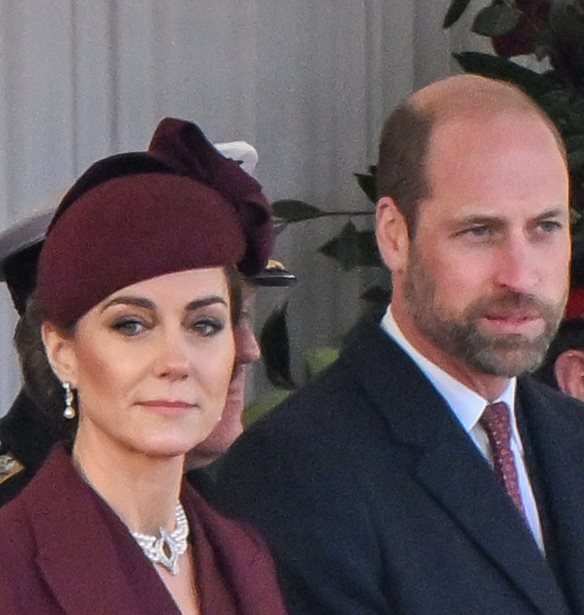 Kate Middleton - &#x3A0;&#x3C1;&#x3AF;&#x3B3;&#x3BA;&#x3B9;&#x3C0;&#x3B1;&#x3C2; William | &#x397; &#x3C3;&#x3BA;&#x3AD;&#x3C8;&#x3B7; &#x3B3;&#x3B9;&#x3B1; &#x3C4;&#x3BF; &#x3BC;&#x3AD;&#x3BB;&#x3BB;&#x3BF;&#x3BD; &#x3C4;&#x3BF;&#x3C5; &#x3C0;&#x3C1;&#x3AF;&#x3B3;&#x3BA;&#x3B9;&#x3C0;&#x3B1; George &#x3C0;&#x3BF;&#x3C5; &#x3C0;&#x3C1;&#x3BF;&#x3BA;&#x3B1;&#x3BB;&#x3B5;&#x3AF; &#x3AD;&#x3BA;&#x3C0;&#x3BB;&#x3B7;&#x3BE;&#x3B7;