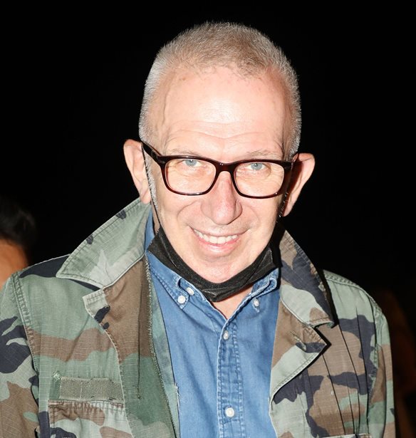 &#x39F; Jean-Paul Gaultier &#x3C3;&#x3C4;&#x3BF; &#x398;&#x3AD;&#x3B1;&#x3C4;&#x3C1;&#x3BF; &#x3A0;&#x3AD;&#x3C4;&#x3C1;&#x3B1;&#x3C2;