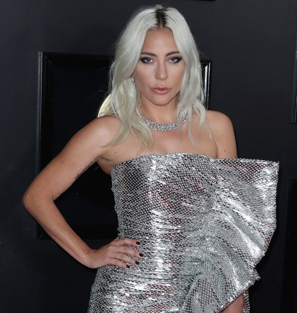 X&#x3CE;&#x3C1;&#x3B9;&#x3C3;&#x3B5; &#x3B7; Lady Gaga &#x3B1;&#x3C0;&#x3CC; &#x3C4;&#x3BF;&#x3BD; Christian Carino