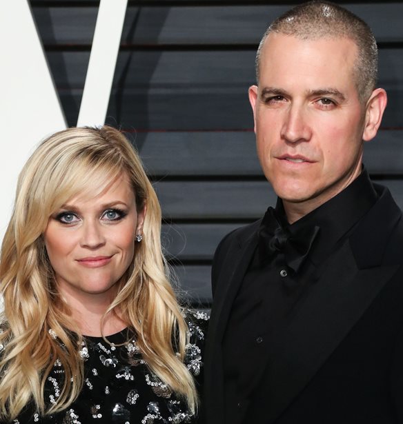 Reese Witherspoon | &#x3A0;&#x3CE;&#x3C2; &#x3B8;&#x3B1; &#x3C7;&#x3C9;&#x3C1;&#x3AF;&#x3C3;&#x3B5;&#x3B9; &#x3C4;&#x3B7;&#x3BD; 430 &#x3B5;&#x3BA;&#x3B1;&#x3C4;&#x3BF;&#x3BC;&#x3BC;&#x3C5;&#x3C1;&#x3AF;&#x3C9;&#x3BD; &#x3B4;&#x3BF;&#x3BB;&#x3B1;&#x3C1;&#x3AF;&#x3C9;&#x3BD; &#x3C0;&#x3B5;&#x3C1;&#x3B9;&#x3BF;&#x3C5;&#x3C3;&#x3AF;&#x3B1; &#x3C4;&#x3B7;&#x3C2; &#x3BC;&#x3B5; &#x3C4;&#x3BF;&#x3BD; Jim Toth &#x3BC;&#x3B5;&#x3C4;&#x3AC; &#x3C4;&#x3BF; &#x3B4;&#x3B9;&#x3B1;&#x3B6;&#x3CD;&#x3B3;&#x3B9;&#x3BF;;