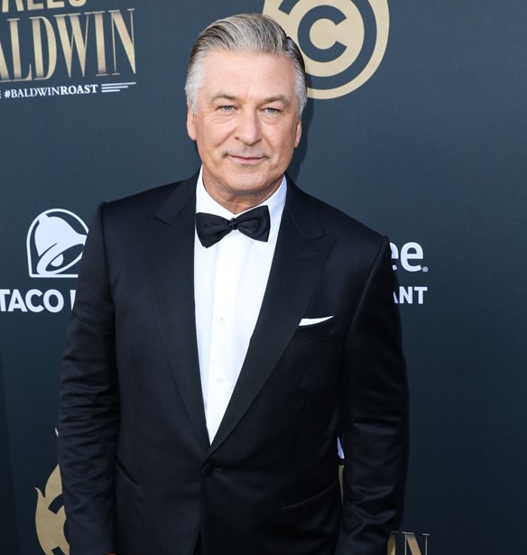 Alec Baldwin | &#x3A0;&#x3CE;&#x3C2; &#x3B1;&#x3BA;&#x3C1;&#x3B9;&#x3B2;&#x3CE;&#x3C2; &#x3AD;&#x3B3;&#x3B9;&#x3BD;&#x3B5; &#x3C4;&#x3BF; &#x3B1;&#x3C4;&#x3CD;&#x3C7;&#x3B7;&#x3BC;&#x3B1; &#x3BC;&#x3B5; &#x3C4;&#x3BF; &#x3CC;&#x3C0;&#x3BB;&#x3BF; &#x3BA;&#x3B1;&#x3B9; &#x3B7; &#x3B1;&#x3BD;&#x3C4;&#x3AF;&#x3B4;&#x3C1;&#x3B1;&#x3C3;&#x3B7; &#x3C4;&#x3BF;&#x3C5; &#x3B4;&#x3B9;&#x3AC;&#x3C3;&#x3B7;&#x3BC;&#x3BF;&#x3C5; &#x3B7;&#x3B8;&#x3BF;&#x3C0;&#x3BF;&#x3B9;&#x3BF;&#x3CD;