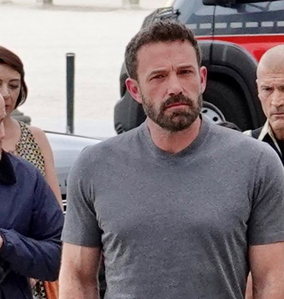 Ben Affleck | &#x397; &#x3B3;&#x3BB;&#x3C5;&#x3BA;&#x3B9;&#x3AC; &#x3C6;&#x3C9;&#x3C4;&#x3BF;&#x3B3;&#x3C1;&#x3B1;&#x3C6;&#x3AF;&#x3B1; &#x3BC;&#x3B5; &#x3C4;&#x3B7; &#x3BC;&#x3B7;&#x3C4;&#x3AD;&#x3C1;&#x3B1; &#x3C4;&#x3BF;&#x3C5; &#x3C3;&#x3C4;&#x3BF;&#x3BD; &#x3B3;&#x3AC;&#x3BC;&#x3BF; &#x3C4;&#x3BF;&#x3C5; &#x3BC;&#x3B5; &#x3C4;&#x3B7;&#x3BD; Jennifer Lopez