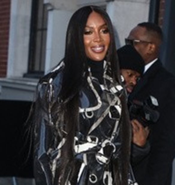 LFW AW &#x2019;20 | To &#x3B5;&#x3BD;&#x3C4;&#x3C5;&#x3C0;&#x3C9;&#x3C3;&#x3B9;&#x3B1;&#x3BA;&#x3CC; front row &#x3C3;&#x3C4;&#x3BF; show &#x3C4;&#x3BF;&#x3C5; &#x3BF;&#x3AF;&#x3BA;&#x3BF;&#x3C5; Burberry