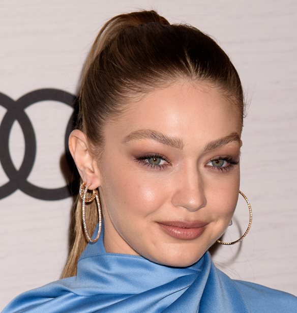 &#x3A0;&#x3BF;&#x3CD; &#x3B5;&#x3BD;&#x3C4;&#x3CC;&#x3C0;&#x3B9;&#x3C3;&#x3B5; &#x3BF; &#x3C6;&#x3C9;&#x3C4;&#x3BF;&#x3B3;&#x3C1;&#x3B1;&#x3C6;&#x3B9;&#x3BA;&#x3CC;&#x3C2; &#x3C6;&#x3B1;&#x3BA;&#x3CC;&#x3C2; &#x3C4;&#x3B7;&#x3BD; Gigi Hadid;