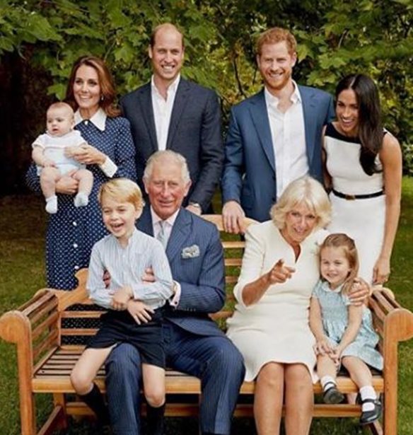 Royal Christmas | &#x3A4;&#x3BF; &#x3C7;&#x3C1;&#x3B9;&#x3C3;&#x3C4;&#x3BF;&#x3C5;&#x3B3;&#x3B5;&#x3BD;&#x3BD;&#x3B9;&#x3AC;&#x3C4;&#x3B9;&#x3BA;&#x3BF; &#x3B4;&#x3AD;&#x3BD;&#x3C4;&#x3C1;&#x3BF; &#x3C4;&#x3B7;&#x3C2; &#x391;&#x3B3;&#x3B3;&#x3BB;&#x3B9;&#x3BA;&#x3AE;&#x3C2; &#x3B2;&#x3B1;&#x3C3;&#x3B9;&#x3BB;&#x3B9;&#x3BA;&#x3AE;&#x3C2; &#x3BF;&#x3B9;&#x3BA;&#x3BF;&#x3B3;&#x3AD;&#x3BD;&#x3B5;&#x3B9;&#x3B1;&#x3C2;