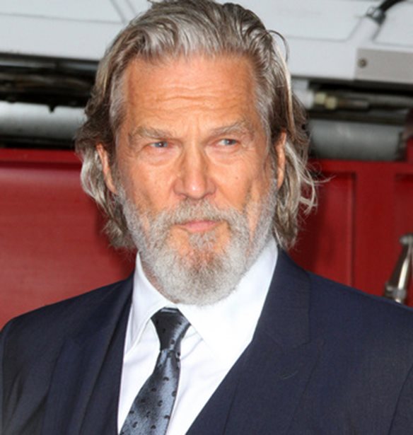 Jeff Bridges | &#x39F; &#x3B1;&#x3B3;&#x3CE;&#x3BD;&#x3B1;&#x3C2; &#x3C4;&#x3BF;&#x3C5; &#x3B3;&#x3B9;&#x3B1; &#x3BD;&#x3B1; &#x3BA;&#x3B1;&#x3C4;&#x3B1;&#x3C6;&#x3AD;&#x3C1;&#x3B5;&#x3B9; &#x3BD;&#x3B1; &#x3C3;&#x3C5;&#x3BD;&#x3BF;&#x3B4;&#x3AD;&#x3C8;&#x3B5;&#x3B9; &#x3C4;&#x3B7;&#x3BD; &#x3BA;&#x3CC;&#x3C1;&#x3B7; &#x3C4;&#x3BF;&#x3C5; &#x3C3;&#x3C4;&#x3BF; &#x3B3;&#x3AC;&#x3BC;&#x3BF; &#x3C4;&#x3B7;&#x3C2; &#x3C0;&#x3B1;&#x3C1;&#x3AC; &#x3C4;&#x3B1; &#x3C0;&#x3C1;&#x3BF;&#x3B2;&#x3BB;&#x3AE;&#x3BC;&#x3B1;&#x3C4;&#x3B1; &#x3C5;&#x3B3;&#x3B5;&#x3AF;&#x3B1;&#x3C2;