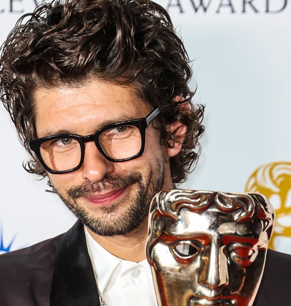 Bafta TV Awards 2023 | &#x397; &#x3BB;&#x3AF;&#x3C3;&#x3C4;&#x3B1; &#x3BC;&#x3B5; &#x3C4;&#x3BF;&#x3C5;&#x3C2; &#x3BD;&#x3B9;&#x3BA;&#x3B7;&#x3C4;&#x3AD;&#x3C2; &#x3C4;&#x3C9;&#x3BD; &#x3C4;&#x3B7;&#x3BB;&#x3B5;&#x3BF;&#x3C0;&#x3C4;&#x3B9;&#x3BA;&#x3CE;&#x3BD; &#x3B2;&#x3C1;&#x3B5;&#x3C4;&#x3B1;&#x3BD;&#x3B9;&#x3BA;&#x3CE;&#x3BD; &#x3B2;&#x3C1;&#x3B1;&#x3B2;&#x3B5;&#x3AF;&#x3C9;&#x3BD;