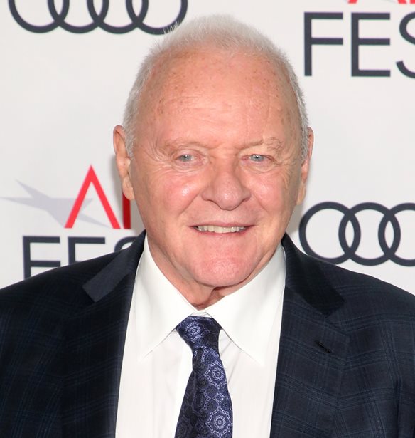 O Anthony Hopkins &#x3BD;&#x3C4;&#x3CD;&#x3B8;&#x3B7;&#x3BA;&#x3B5; &#x386;&#x3B3;&#x3B9;&#x3BF;&#x3C2; &#x392;&#x3B1;&#x3C3;&#x3AF;&#x3BB;&#x3B7;&#x3C2; &#x3BA;&#x3B1;&#x3B9; &#x3C7;&#x3CC;&#x3C1;&#x3B5;&#x3C8;&#x3B5; &#x3C3;&#x3C4;&#x3BF; Instagram &#x3B3;&#x3B9;&#x3B1; &#x3C4;&#x3BF;&#x3C5;&#x3C2; fans &#x3C4;&#x3BF;&#x3C5;