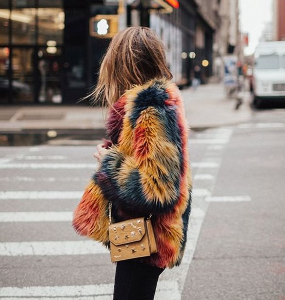 To Net-a-Porter &#x3BA;&#x3B1;&#x3C4;&#x3B1;&#x3C1;&#x3B3;&#x3B5;&#x3AF; &#x3C4;&#x3B9;&#x3C2; &#x3B3;&#x3BF;&#x3CD;&#x3BD;&#x3B5;&#x3C2; &#x3B1;&#x3C0;&#x3CC; &#x3C4;&#x3B1; &#x3C0;&#x3C1;&#x3BF;&#x3CA;&#x3CC;&#x3BD;&#x3C4;&#x3B1; &#x3C4;&#x3BF;&#x3C5;