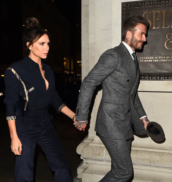 Victoria &amp; David Beckham: &#x395;&#x3AF;&#x3BD;&#x3B1;&#x3B9; &#x3AD;&#x3BD;&#x3B1; &#x3B1;&#x3C0;&#x3CC; &#x3C4;&#x3B1; &#x3C0;&#x3B9;&#x3BF; stylish &#x392;ritish &#x3B6;&#x3B5;&#x3C5;&#x3B3;&#x3AC;&#x3C1;&#x3B9;&#x3B1;