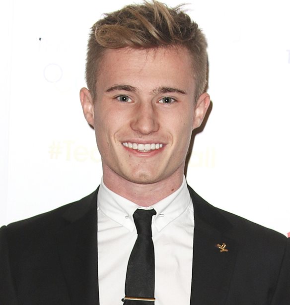 Jack Laugher | &#x39F; &#x3B1;&#x3B8;&#x3BB;&#x3B7;&#x3C4;&#x3AE;&#x3C2; &#x3C0;&#x3BF;&#x3C5; &#x3BC;&#x3AC;&#x3B6;&#x3B5;&#x3C8;&#x3B5; &#x3C7;&#x3C1;&#x3AE;&#x3BC;&#x3B1;&#x3C4;&#x3B1; &#x3B3;&#x3B9;&#x3B1; &#x3BD;&#x3B1; &#x3C0;&#x3AC;&#x3B5;&#x3B9; &#x3C3;&#x3C4;&#x3BF;&#x3C5;&#x3C2; &#x39F;&#x3BB;&#x3C5;&#x3BC;&#x3C0;&#x3B9;&#x3B1;&#x3BA;&#x3BF;&#x3CD;&#x3C2; &#x3C0;&#x3BF;&#x3C5;&#x3BB;&#x3CE;&#x3BD;&#x3C4;&#x3B1;&#x3C2; &#x3C6;&#x3C9;&#x3C4;&#x3BF;&#x3B3;&#x3C1;&#x3B1;&#x3C6;&#x3AF;&#x3B5;&#x3C2; &#x3C4;&#x3BF;&#x3C5; &#x3C3;&#x3C4;&#x3BF; OnlyFans