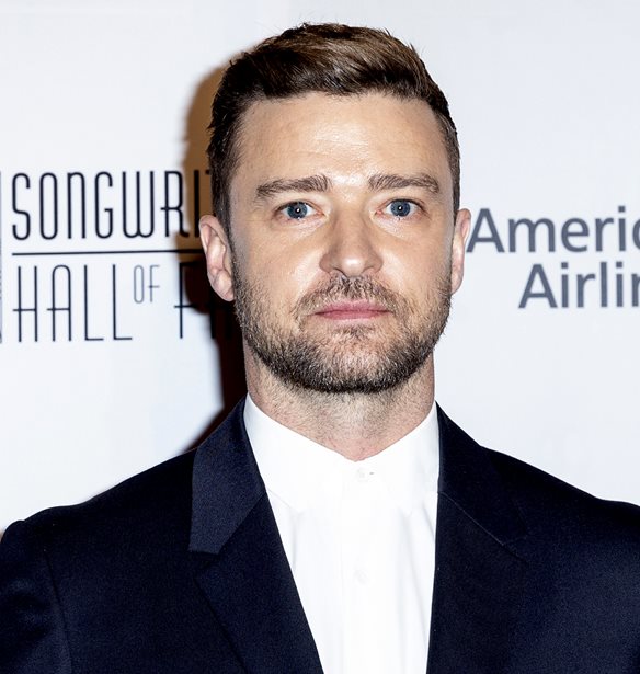 &#x39F; Justin Timberlake &#x3C7;&#x3CE;&#x3C1;&#x3B9;&#x3C3;&#x3B5; &#x3C4;&#x3B7;&#x3BD; Britney Spears &#x3BC;&#x3B5; &#x3AD;&#x3BD;&#x3B1; &#x3B1;&#x3C0;&#x3BB;&#x3CC; &#x3BC;&#x3AE;&#x3BD;&#x3C5;&#x3BC;&#x3B1; &#x3B4;&#x3CD;&#x3BF; &#x3BB;&#x3AD;&#x3BE;&#x3B5;&#x3C9;&#x3BD;
