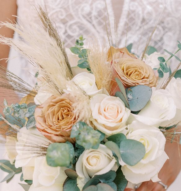 Βρήκαμε πού μπορείς να κάνεις τον πιο κομψό γάμο κοντά στην Αθήνα