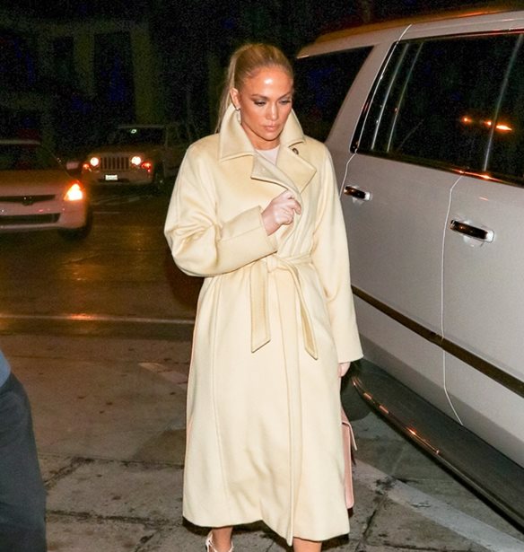 Jennifer Lopez-Amal Clooney: &#x3A0;&#x3BF;&#x3CD; &#x3C4;&#x3B9;&#x3C2; &#x3B5;&#x3BD;&#x3C4;&#x3CC;&#x3C0;&#x3B9;&#x3C3;&#x3B5; &#x3BF; &#x3C6;&#x3C9;&#x3C4;&#x3BF;&#x3B3;&#x3C1;&#x3B1;&#x3C6;&#x3B9;&#x3BA;&#x3CC;&#x3C2; &#x3C6;&#x3B1;&#x3BA;&#x3CC;&#x3C2;;