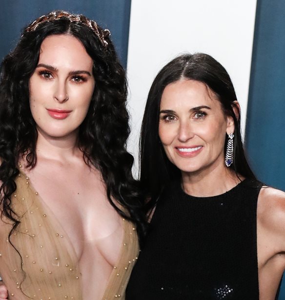 Rumer Willis | &#x397; &#x3BA;&#x3CC;&#x3C1;&#x3B7; &#x3C4;&#x3C9;&#x3BD; Demi Moore &#x3BA;&#x3B1;&#x3B9; Bruce Willis &#x3B1;&#x3BD;&#x3B1;&#x3BA;&#x3BF;&#x3AF;&#x3BD;&#x3C9;&#x3C3;&#x3B5; &#x3C4;&#x3B7;&#x3BD; &#x3B5;&#x3B3;&#x3BA;&#x3C5;&#x3BC;&#x3BF;&#x3C3;&#x3CD;&#x3BD;&#x3B7; &#x3C4;&#x3B7;&#x3C2;