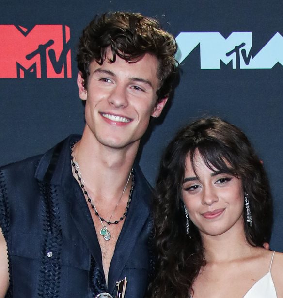 Love is dead | &#x397; Camila Cabello &#x3BA;&#x3B1;&#x3B9; &#x3BF; Shawn Mendes &#x3B1;&#x3BD;&#x3B1;&#x3BA;&#x3BF;&#x3AF;&#x3BD;&#x3C9;&#x3C3;&#x3B1;&#x3BD; &#x3C4;&#x3BF;&#x3BD; &#x3C7;&#x3C9;&#x3C1;&#x3B9;&#x3C3;&#x3BC;&#x3CC; &#x3C4;&#x3BF;&#x3C5;&#x3C2;