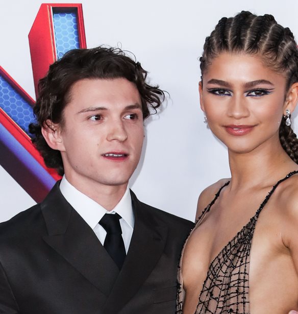Zendaya - Tom Holland | &#x39F;&#x3B9; &#x3BD;&#x3AD;&#x3B5;&#x3C2; &#x3BA;&#x3BF;&#x3B9;&#x3BD;&#x3AD;&#x3C2; &#x3C6;&#x3C9;&#x3C4;&#x3BF;&#x3B3;&#x3C1;&#x3B1;&#x3C6;&#x3AF;&#x3B5;&#x3C2; &#x3C4;&#x3BF;&#x3C5;&#x3C2; &#x3B1;&#x3C0;&#x3CC; &#x3C4;&#x3BF; &#x3C1;&#x3B1;&#x3BD;&#x3C4;&#x3B5;&#x3B2;&#x3BF;&#x3CD; &#x3C4;&#x3BF;&#x3C5;&#x3C2; &#x3C3;&#x3B5; &#x3B1;&#x3B3;&#x3CE;&#x3BD;&#x3B1; &#x3BC;&#x3C0;&#x3AC;&#x3C3;&#x3BA;&#x3B5;&#x3C4;