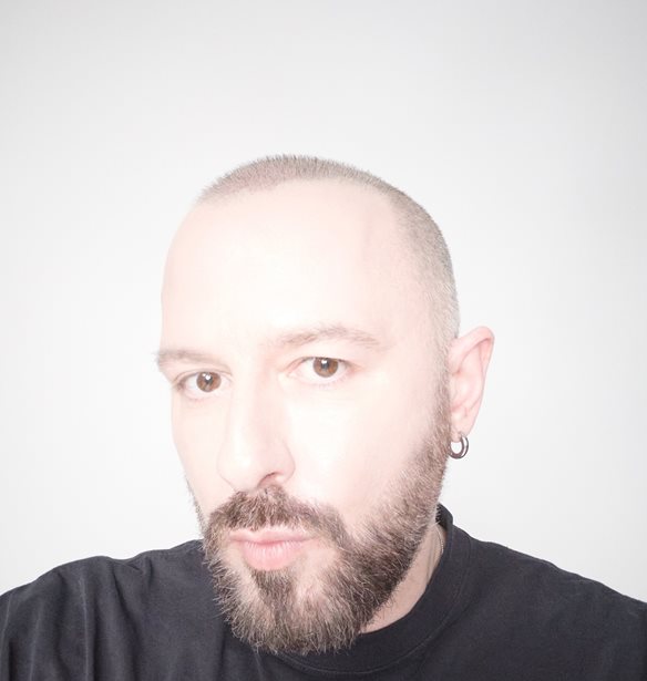 &#x39F; Demna Gvasalia &#x3B5;&#x3AF;&#x3BD;&#x3B1;&#x3B9; &#x3BF; &#x3BD;&#x3AD;&#x3BF;&#x3C2; creative director &#x3C4;&#x3BF;&#x3C5; &#x3BF;&#x3AF;&#x3BA;&#x3BF;&#x3C5; Gucci