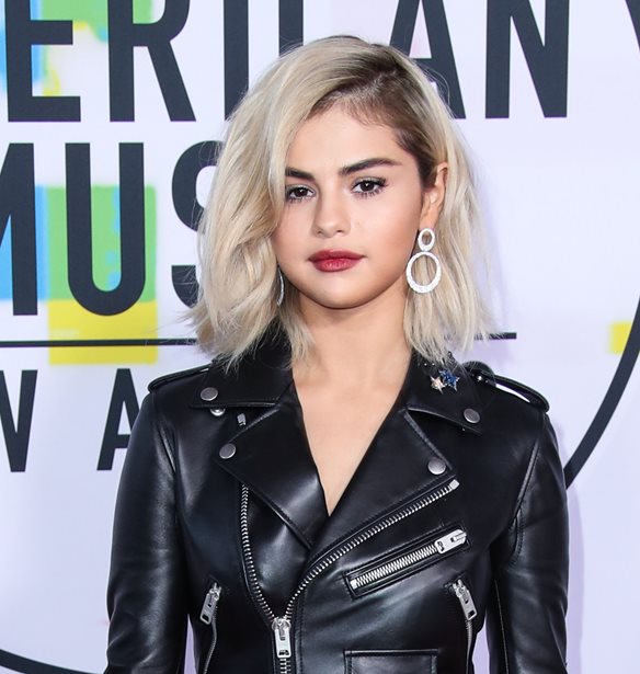 Selena Gomez: &quot;&#x39F;&#x3B9; &#x3C0;&#x3C1;&#x3BF;&#x3B7;&#x3B3;&#x3BF;&#x3CD;&#x3BC;&#x3B5;&#x3BD;&#x3B5;&#x3C2; &#x3C3;&#x3C7;&#x3AD;&#x3C3;&#x3B5;&#x3B9;&#x3C2; &#x3BC;&#x3BF;&#x3C5; &#x3AE;&#x3C4;&#x3B1;&#x3BD; &#x3BA;&#x3B1;&#x3C4;&#x3B1;&#x3C1;&#x3B1;&#x3BC;&#x3AD;&#x3BD;&#x3B5;&#x3C2;&quot;