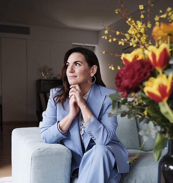 &#x397; &#x38C;&#x3BB;&#x3B3;&#x3B1; &#x39A;&#x3B5;&#x3C6;&#x3B1;&#x3BB;&#x3BF;&#x3B3;&#x3B9;&#x3AC;&#x3BD;&#x3BD;&#x3B7; &#x3BC;&#x3B5; &#x3BA;&#x3CC;&#x3BA;&#x3BA;&#x3B9;&#x3BD;&#x3BF; &#x3C3;&#x3B1;&#x3C4;&#x3AD;&#x3BD; &#x3C6;&#x3CC;&#x3C1;&#x3B5;&#x3BC;&#x3B1; &#x3C3;&#x3B5; &#x3B2;&#x3C1;&#x3B1;&#x3B4;&#x3B9;&#x3BD;&#x3AE; &#x3AD;&#x3BE;&#x3BF;&#x3B4;&#x3BF;