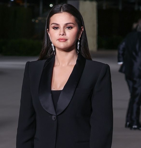 Hailey Bieber &#x2013; Selena Gomez | &#x3A0;&#x3BF;&#x3B6;&#x3AC;&#x3C1;&#x3BF;&#x3C5;&#x3BD; &#x3BC;&#x3B1;&#x3B6;&#x3AF; &#x3B2;&#x3AC;&#x3B6;&#x3BF;&#x3BD;&#x3C4;&#x3B1;&#x3C2; &#x3C4;&#x3AD;&#x3BB;&#x3BF;&#x3C2; &#x3C3;&#x3B5; &#x3BC;&#x3B9;&#x3B1; &#x3BA;&#x3CC;&#x3BD;&#x3C4;&#x3C1;&#x3B1; &#x3C0;&#x3BF;&#x3C5; &#x3BA;&#x3C1;&#x3B1;&#x3C4;&#x3AC;&#x3B5;&#x3B9; &#x3C7;&#x3C1;&#x3CC;&#x3BD;&#x3B9;&#x3B1;