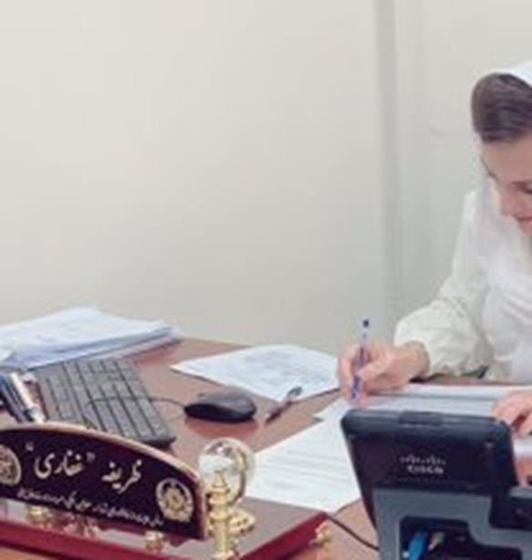 &#x3A3;&#x3C5;&#x3B3;&#x3BA;&#x3BB;&#x3BF;&#x3BD;&#x3AF;&#x3B6;&#x3B5;&#x3B9; &#x3B7; &#x3C0;&#x3C1;&#x3CE;&#x3C4;&#x3B7; &#x3B3;&#x3C5;&#x3BD;&#x3B1;&#x3AF;&#x3BA;&#x3B1; &#x3B4;&#x3AE;&#x3BC;&#x3B1;&#x3C1;&#x3C7;&#x3BF;&#x3C2; &#x3C4;&#x3B7;&#x3C2; &#x39A;&#x3B1;&#x3BC;&#x3C0;&#x3BF;&#x3CD;&#x3BB;: &quot;&#x391;&#x3C0;&#x3BB;&#x3CE;&#x3C2; &#x3C0;&#x3B5;&#x3C1;&#x3B9;&#x3BC;&#x3AD;&#x3BD;&#x3C9; &#x3BD;&#x3B1; &#x3BC;&#x3B5; &#x3B2;&#x3C1;&#x3BF;&#x3C5;&#x3BD; &#x3BF;&#x3B9; &#x3A4;&#x3B1;&#x3BB;&#x3B9;&#x3BC;&#x3C0;&#x3AC;&#x3BD; &#x3BA;&#x3B1;&#x3B9; &#x3BD;&#x3B1; &#x3BC;&#x3B5; &#x3C3;&#x3BA;&#x3BF;&#x3C4;&#x3CE;&#x3C3;&#x3BF;&#x3C5;&#x3BD;&quot;