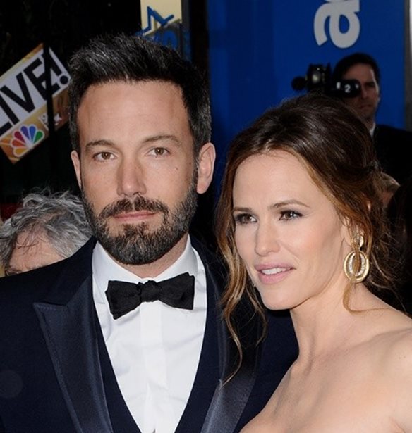 Ben Affleck - Jennifer Garner | &#x39E;&#x3B1;&#x3BD;&#x3AC; &#x3BC;&#x3B1;&#x3B6;&#x3AF; &#x3B3;&#x3B9;&#x3B1; &#x3BA;&#x3B1;&#x3BB;&#x3CC; &#x3C3;&#x3BA;&#x3BF;&#x3C0;&#x3CC;
