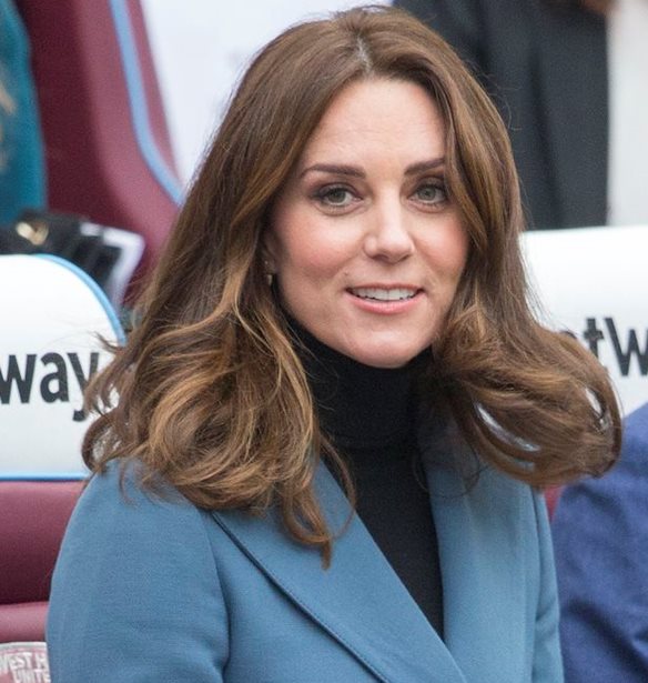 Kate Middleton: &#x397; &#x3C0;&#x3C1;&#x3CC;&#x3C3;&#x3C6;&#x3B1;&#x3C4;&#x3B7; &#x3B5;&#x3BC;&#x3C6;&#x3AC;&#x3BD;&#x3B9;&#x3C3;&#x3AE; &#x3C4;&#x3B7;&#x3C2; &#x3B5;&#x3AF;&#x3BD;&#x3B1;&#x3B9; &#x3BF; &#x3BF;&#x3C1;&#x3B9;&#x3C3;&#x3BC;&#x3CC;&#x3C2; &#x3C4;&#x3BF;&#x3C5; casual chic