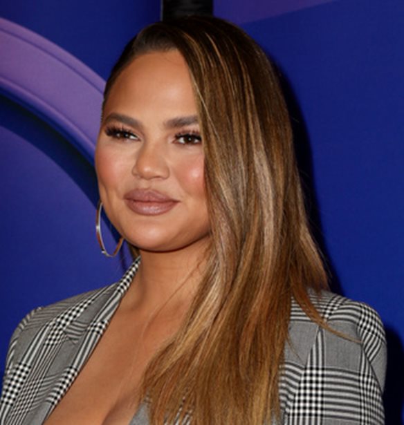 Chrissy Teigen | &#x394;&#x3B7;&#x3BC;&#x3BF;&#x3C3;&#x3AF;&#x3B5;&#x3C5;&#x3C3;&#x3B5; &#x3C4;&#x3B7;&#x3BD; &#x3C0;&#x3C1;&#x3CE;&#x3C4;&#x3B7; &#x3C6;&#x3C9;&#x3C4;&#x3BF;&#x3B3;&#x3C1;&#x3B1;&#x3C6;&#x3AF;&#x3B1; &#x3C4;&#x3B7;&#x3C2; &#x3BD;&#x3B5;&#x3BF;&#x3B3;&#x3AD;&#x3BD;&#x3BD;&#x3B7;&#x3C4;&#x3B7;&#x3C2; &#x3BA;&#x3CC;&#x3C1;&#x3B7;&#x3C2; &#x3C4;&#x3B7;&#x3C2;