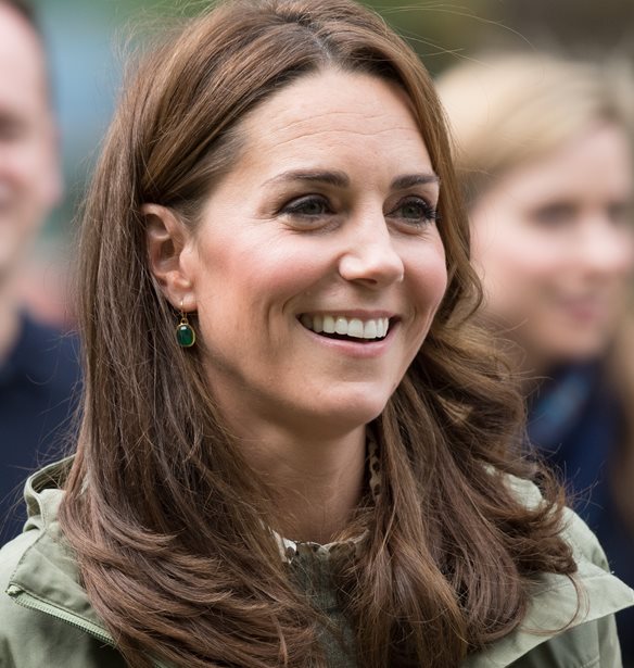 H Kate Middleton &#x3B5;&#x3C0;&#x3AD;&#x3C3;&#x3C4;&#x3C1;&#x3B5;&#x3C8;&#x3B5; &#x3C3;&#x3C4;&#x3B1; &#x3B2;&#x3B1;&#x3C3;&#x3B9;&#x3BB;&#x3B9;&#x3BA;&#x3AC; &#x3C4;&#x3B7;&#x3C2; &#x3BA;&#x3B1;&#x3B8;&#x3AE;&#x3BA;&#x3BF;&#x3BD;&#x3C4;&#x3B1;