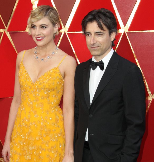 &#x397; Greta Gerwig &#x3AD;&#x3C6;&#x3B5;&#x3C1;&#x3B5; &#x3C3;&#x3C4;&#x3BF;&#x3BD; &#x3BA;&#x3CC;&#x3C3;&#x3BC;&#x3BF; &#x3C4;&#x3BF; &#x3C0;&#x3C1;&#x3CE;&#x3C4;&#x3BF; &#x3C4;&#x3B7;&#x3C2; &#x3C0;&#x3B1;&#x3B9;&#x3B4;&#x3AF;