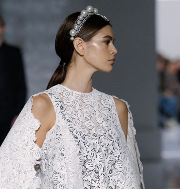 &#x3A0;&#x3BF;&#x3CD; &#x3B5;&#x3BD;&#x3C4;&#x3CC;&#x3C0;&#x3B9;&#x3C3;&#x3B5; &#x3BF; &#x3C6;&#x3C9;&#x3C4;&#x3BF;&#x3B3;&#x3C1;&#x3B1;&#x3C6;&#x3B9;&#x3BA;&#x3CC;&#x3C2; &#x3C6;&#x3B1;&#x3BA;&#x3CC;&#x3C2; &#x3C4;&#x3B7;&#x3BD; Kaia Gerber;