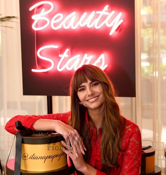 &#x397;&#x3BB;&#x3B9;&#x3AC;&#x3BD;&#x3B1; &#x3A0;&#x3B1;&#x3C0;&#x3B1;&#x3B3;&#x3B5;&#x3C9;&#x3C1;&#x3B3;&#x3AF;&#x3BF;&#x3C5;: &#x39E;&#x3AD;&#x3C1;&#x3BF;&#x3C5;&#x3BC;&#x3B5; &#x3C4;&#x3B9; &#x3C6;&#x3CC;&#x3C1;&#x3B5;&#x3C3;&#x3B5; &#x3C3;&#x3C4;&#x3BF; launch party &#x3C4;&#x3C9;&#x3BD; Beauty Stars