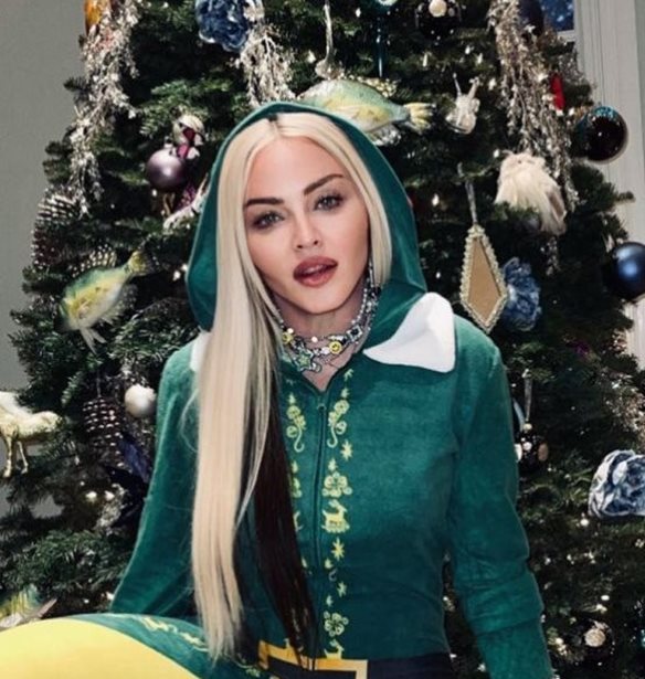 &#x3A7;&#x3C1;&#x3B9;&#x3C3;&#x3C4;&#x3BF;&#x3CD;&#x3B3;&#x3B5;&#x3BD;&#x3BD;&#x3B1; 2021 | &#x3A0;&#x3CE;&#x3C2; &#x3C3;&#x3C4;&#x3CC;&#x3BB;&#x3B9;&#x3C3;&#x3B1;&#x3BD; &#x3C6;&#x3AD;&#x3C4;&#x3BF;&#x3C2; &#x3BF;&#x3B9; &#x3B4;&#x3B9;&#x3AC;&#x3C3;&#x3B7;&#x3BC;&#x3BF;&#x3B9;