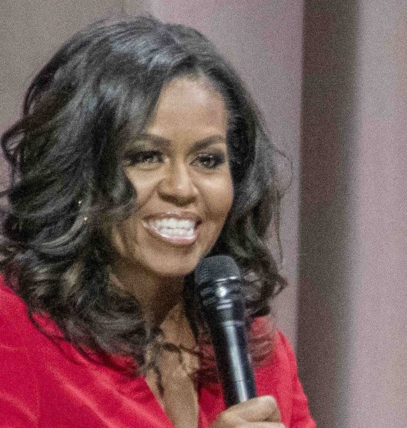 &#x397; Michelle Obama &#x3BC;&#x3B5; &#x3C4;&#x3B7;&#x3BD; &#x3C0;&#x3B9;&#x3BF; &#x3B1;&#x3BD;&#x3B1;&#x3C4;&#x3C1;&#x3B5;&#x3C0;&#x3C4;&#x3B9;&#x3BA;&#x3AE; &#x3B5;&#x3BC;&#x3C6;&#x3AC;&#x3BD;&#x3B9;&#x3C3;&#x3B7; &#x3C0;&#x3BF;&#x3C5; &#x3AD;&#x3C7;&#x3B5;&#x3B9; &#x3BA;&#x3AC;&#x3BD;&#x3B5;&#x3B9; &#x3BC;&#x3AD;&#x3C7;&#x3C1;&#x3B9; &#x3C3;&#x3AE;&#x3BC;&#x3B5;&#x3C1;&#x3B1;