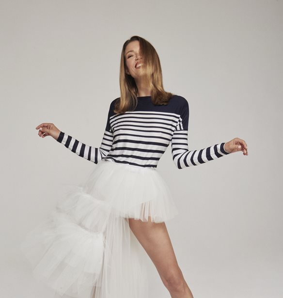 &#x3A4;&#x3BF; &#x3C6;&#x3B8;&#x3B9;&#x3BD;&#x3BF;&#x3C0;&#x3C9;&#x3C1;&#x3B9;&#x3BD;&#x3CC; look &#x3C4;&#x3B7;&#x3C2; &#x392;&#x3AF;&#x3BA;&#x3C5;&#x3C2; &#x39A;&#x3B1;&#x3B3;&#x3B9;&#x3AC; &#x3BC;&#x3B5; bermuda shorts &#x3BA;&#x3B1;&#x3B9; &#x3B4;&#x3B5;&#x3C1;&#x3BC;&#x3AC;&#x3C4;&#x3B9;&#x3BD;&#x3B1; loafers