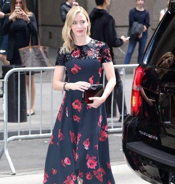 Nicole Kidman-Emily Blunt: &#x3A0;&#x3BF;&#x3CD; &#x3C4;&#x3B9;&#x3C2; &#x3B5;&#x3BD;&#x3C4;&#x3CC;&#x3C0;&#x3B9;&#x3C3;&#x3B5; &#x3BF; &#x3C6;&#x3C9;&#x3C4;&#x3BF;&#x3B3;&#x3C1;&#x3B1;&#x3C6;&#x3B9;&#x3BA;&#x3CC;&#x3C2; &#x3C6;&#x3B1;&#x3BA;&#x3CC;&#x3C2;;