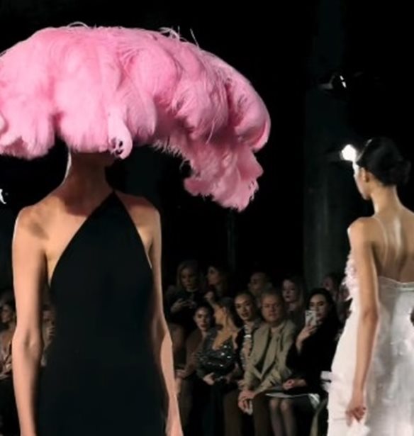 Σίλια Κριθαριώτη | Old Hollywood glam και αποθέωση της θηλυκότητας