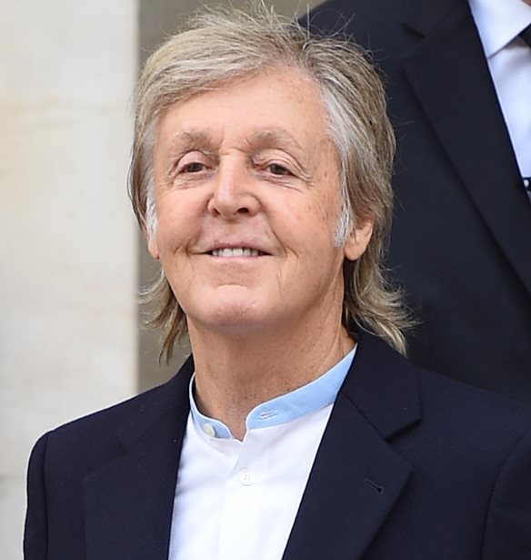 Paul McCartney | &#x393;&#x3B9;&#x3CC;&#x3C1;&#x3C4;&#x3B1;&#x3C3;&#x3B5; &#x3C4;&#x3B1; 80&#x3B1; &#x3B3;&#x3B5;&#x3BD;&#x3AD;&#x3B8;&#x3BB;&#x3B9;&#x3AC; &#x3C4;&#x3BF;&#x3C5; &#x3C3;&#x3C4;&#x3B7; &#x39C;&#x3CD;&#x3BA;&#x3BF;&#x3BD;&#x3BF;