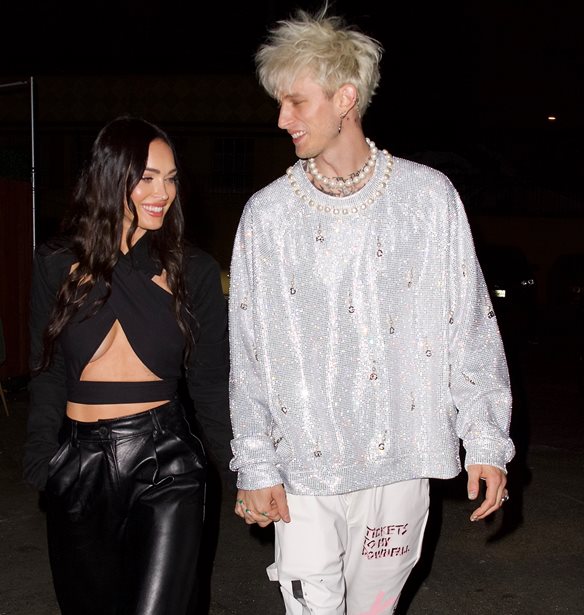 Machine Gun Kelly | &#x3A3;&#x3C7;&#x3B5;&#x3B4;&#x3AF;&#x3B1;&#x3C3;&#x3B5; &#x3C4;&#x3BF; &#x3B4;&#x3B1;&#x3C7;&#x3C4;&#x3C5;&#x3BB;&#x3AF;&#x3B4;&#x3B9; &#x3B1;&#x3C1;&#x3C1;&#x3B1;&#x3B2;&#x3CE;&#x3BD;&#x3C9;&#x3BD; &#x3C4;&#x3B7;&#x3C2; Megan Fox &#x3AD;&#x3C4;&#x3C3;&#x3B9; &#x3CE;&#x3C3;&#x3C4;&#x3B5; &#x3BD;&#x3B1; &#x3C0;&#x3BF;&#x3BD;&#x3AD;&#x3C3;&#x3B5;&#x3B9; &#x3B1;&#x3BD; &#x3B8;&#x3B5;&#x3BB;&#x3AE;&#x3C3;&#x3B5;&#x3B9; &#x3C0;&#x3BF;&#x3C4;&#x3AD; &#x3BD;&#x3B1; &#x3C4;&#x3BF; &#x3B2;&#x3B3;&#x3AC;&#x3BB;&#x3B5;&#x3B9;