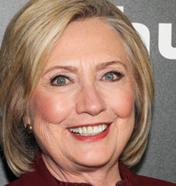 H &#x3B6;&#x3C9;&#x3AE; &#x3C4;&#x3B7;&#x3C2; Hillary Clinton &#x3BC;&#x3B5;&#x3C4;&#x3B1;&#x3C6;&#x3AD;&#x3C1;&#x3B5;&#x3C4;&#x3B1;&#x3B9; &#x3C3;&#x3C4;&#x3B7; &#x3BC;&#x3B9;&#x3BA;&#x3C1;&#x3AE; &#x3BF;&#x3B8;&#x3CC;&#x3BD;&#x3B7;