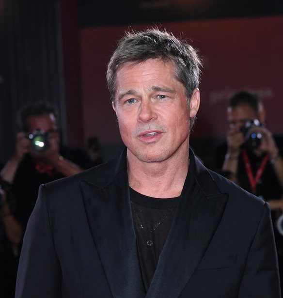 Brad Pitt | &#x3A4;&#x3B1; &quot;&#x3BF;&#x3B9;&#x3BA;&#x3BF;&#x3B3;&#x3B5;&#x3BD;&#x3B5;&#x3B9;&#x3B1;&#x3BA;&#x3AC;&quot; &#x3C4;&#x3BF;&#x3C5; &#x3C3;&#x3C7;&#x3AD;&#x3B4;&#x3B9;&#x3B1; &#x3B3;&#x3B9;&#x3B1; &#x3C4;&#x3BF; Thanksgiving