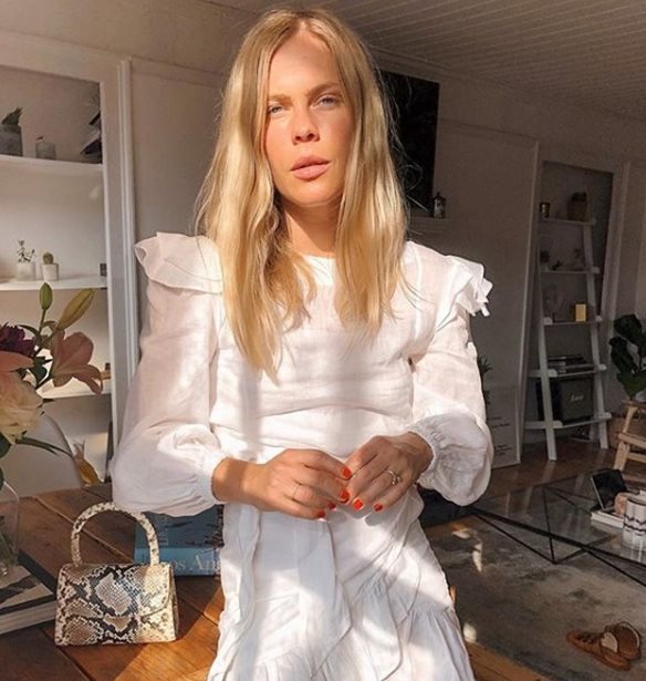 Το τέλειο καλοκαιρινό ρούχο που μπορείς να βάλεις παντού ΕΚΤΟΣ από γάμο