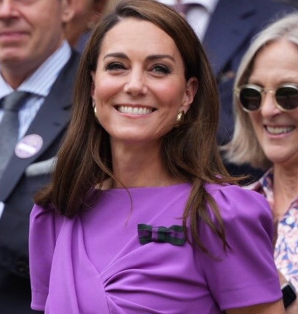 &#x397; Kate Middleton &#x3B5;&#x3C0;&#x3AD;&#x3C3;&#x3C4;&#x3C1;&#x3B5;&#x3C8;&#x3B5; &#x3C3;&#x3C4;&#x3BF; Wimbledon | &#x39C;&#x3B1;&#x3B6;&#x3AF; &#x3C4;&#x3B7;&#x3C2; &#x3B7; &#x3C0;&#x3C1;&#x3B9;&#x3B3;&#x3BA;&#x3AF;&#x3C0;&#x3B9;&#x3C3;&#x3C3;&#x3B1; Charlotte