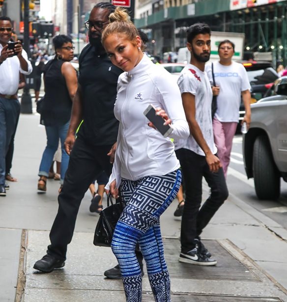 Jennifer Lopez: &#x3A0;&#x3BF;&#x3CD; &#x3C4;&#x3B7;&#x3BD; &#x3B5;&#x3BD;&#x3C4;&#x3CC;&#x3C0;&#x3B9;&#x3C3;&#x3B5; &#x3BF; &#x3C6;&#x3C9;&#x3C4;&#x3BF;&#x3B3;&#x3C1;&#x3B1;&#x3C6;&#x3B9;&#x3BA;&#x3CC;&#x3C2; &#x3C6;&#x3B1;&#x3BA;&#x3CC;&#x3C2;;